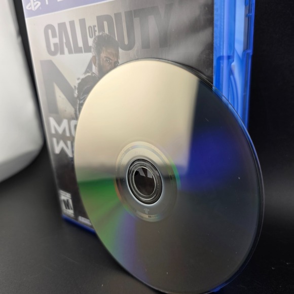 Call of Duty Modern Warfare (PlayStation 4, 2019) Activision Shooting Video Game - Picture 4 of 4